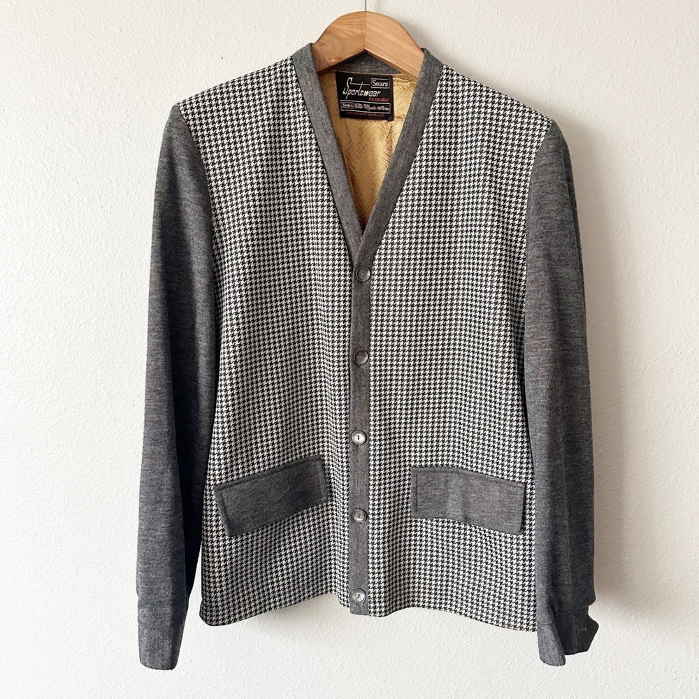 Vintage 1960s Cardigan  Men's Gray Houndstooth Cardigan Sweater